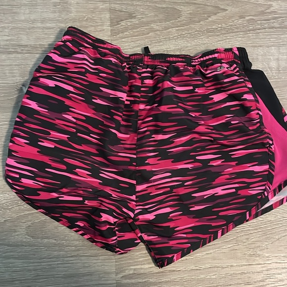 NIKE | Dri-Fit Tempo Pink and Black Zebra Print Running Shorts Sz. XS - Picture 4 of 6
